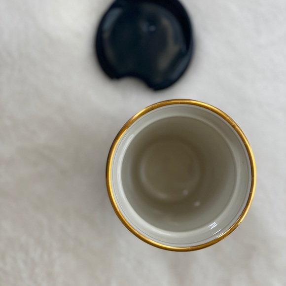 Starbucks limited edition Holiday Cup. - Picture 6 of 6